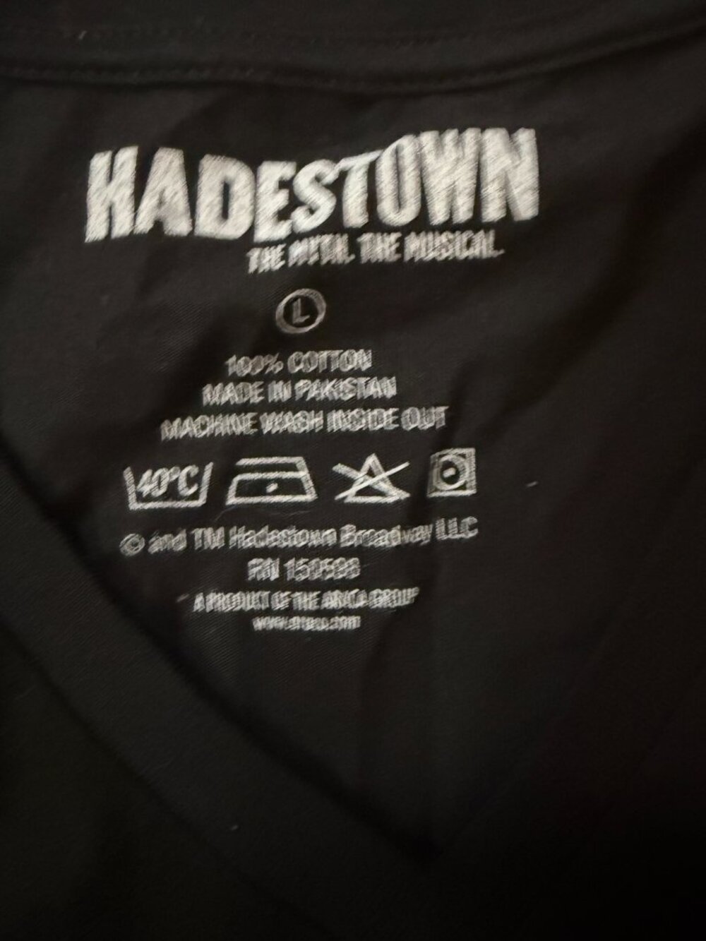 Hadestown Broadway V-neck T-shirt Black Size Large NWOT - Picture 2 of 4